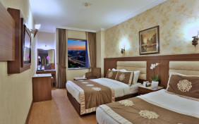 Istanbul-Grand Hilarium-2.jpg